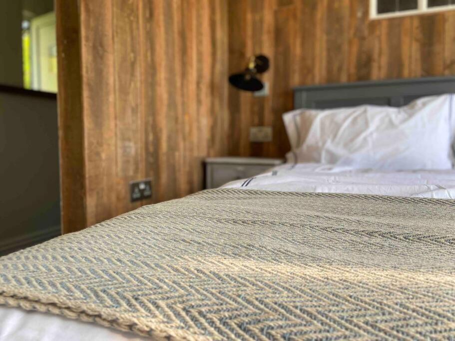 Couples Getaway, With Mountain Views/Dog Friendly Villa Crickhowell Ngoại thất bức ảnh